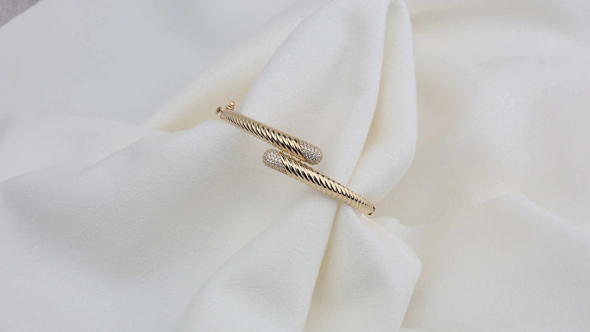 14 Ayar Fantezi Bilezik