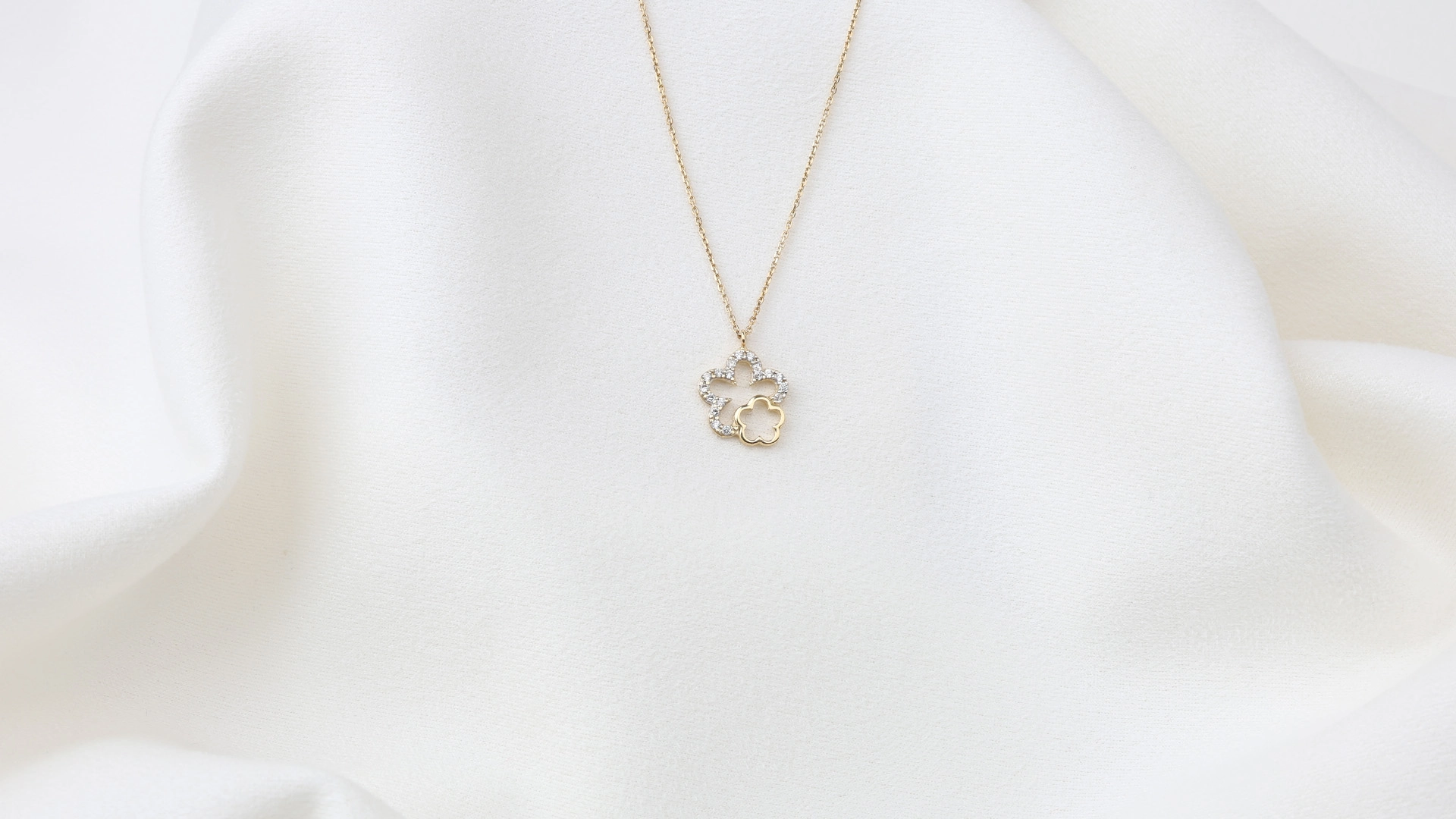 Taşlı Papatya Kolye
